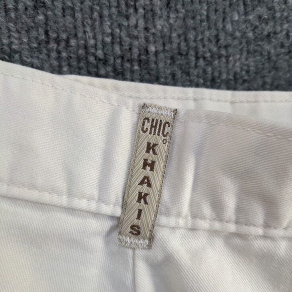 Chic Women's Chino Shorts White Size 8 Slash Pockets Made in USA - Picture 12 of 12